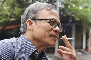 Thầy Hà Văn Thịnh, tác giả 'Tro và lửa lạnh' qua đời ở tuổi 64