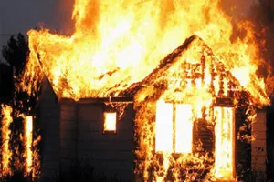 Ba cha con chết trong căn nhà cháy ở Thừa Thiên-Huế