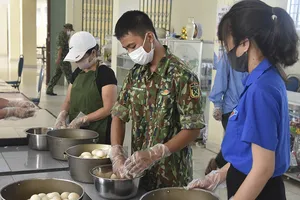 Đủ 14 ngày, 2.000 người cách ly ở Huế vẫn chưa được về nhà