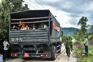 Quân đội tiếp tục được tăng cường vào Rào Trăng 3