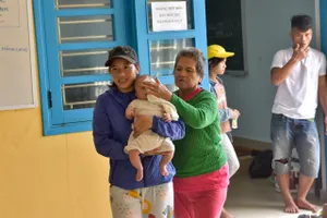 Làng biển ở Huế khẩn trương di dân tránh bão số 9