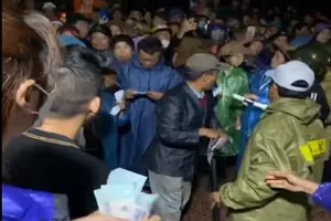 Thôn đã trả lại cho dân số tiền ca sĩ Thủy Tiên trao tặng