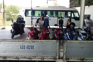 Người dân đi qua Huế sẽ được xe trung chuyển 100 km miễn phí