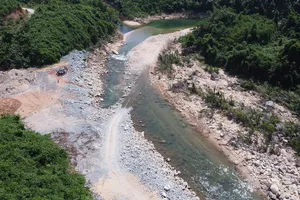 Tiếp tục tìm kiếm nạn nhân ở Thủy điện Rào Trăng 3