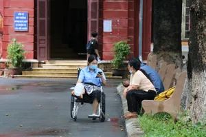 Huế: 1 thí sinh bị tai nạn gãy chân được xét đặc cách tốt nghiệp THPT