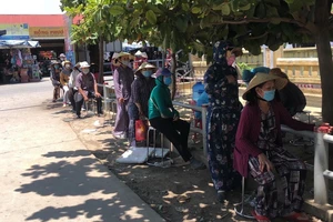 Kết quả xét nghiệm COVID-19 của 164 tiểu thương chợ cá Phú Hậu