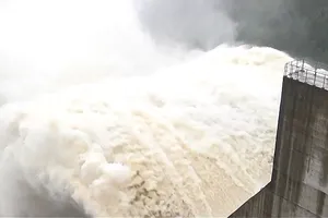 Thừa Thiên - Huế: Mưa lớn, hồ Tả Trạch tăng mức xả nước