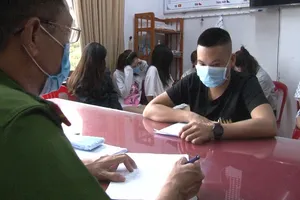 22 nam nữ dương tính ma túy trong quán K&K