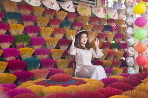 Ngắm làng hương trầm nổi tiếng xứ Huế vào mùa Tết 