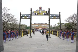 Du khách phàn nàn về giá vé tham quan Đại Nội Huế