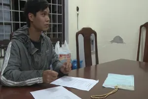 Vờ mua vàng rồi giật sợi dây chuyền bỏ chạy