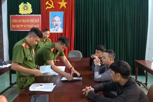 Nhóm thanh niên từ Hải Phòng vào Huế cho vay lãi nặng