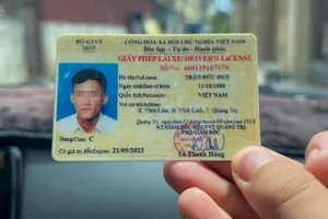 Kiểm điểm cán bộ trả nhầm bằng lái xe vi phạm trước hạn