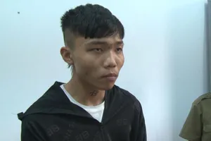 Thanh niên trộm điện thoại rồi rút tiền trong tài khoản nạn nhân 