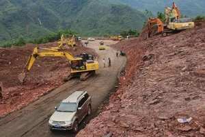 17 giờ hôm nay thông tuyến đường tạm trên quốc lộ 15D 