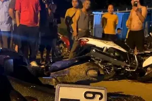 Xe máy tông nhau làm 1 người chết, 2 người bị thương