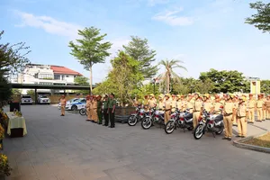 Thừa Thiên Huế ra quân tổng kiểm soát xe khách và xe container