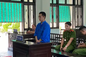 Bí thư đoàn xã làm 'cò đất' lừa tiền nhiều người