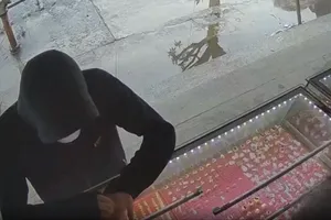 Kẻ vờ mua rồi cướp giật 10 chỉ vàng bị bắt sau 9 giờ gây án