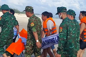Quảng Trị: Tìm thấy thi thể nam sinh mất tích trên biển