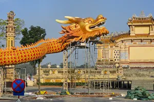 Lộ diện linh vật rồng ở Huế