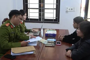 Bắt người phụ nữ tổ chức đánh bạc với giao dịch khoảng 19 tỉ đồng