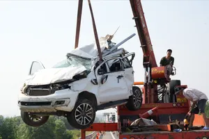 Ô tô nhập làn trên cao tốc sao cho an toàn?