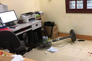 Phó chánh án TAND huyện bị đâm trọng thương trong phòng làm việc