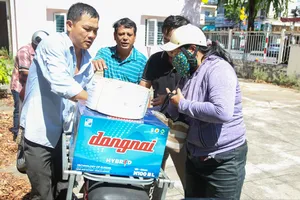 'Cùng ngư dân thắp sáng đèn trên biển' đến với Quảng Ngãi