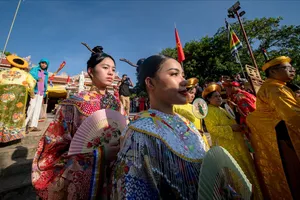Đặc sắc Lễ hội điện Huệ Nam ở Huế