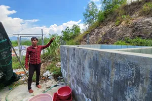 Người dân 10 năm dùng nước giếng khoan ở nghĩa trang sẽ có nước sạch