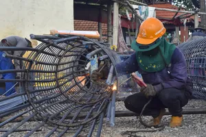 Chùm ảnh: Xuyên lễ trên công trường cao tốc Vạn Ninh - Cam Lộ