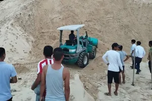Một học sinh ở Thừa Thiên Huế bị cát vùi tử vong
