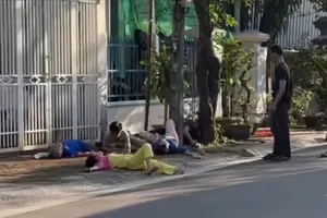 Dựng cây nêu đón Tết, 5 người ở Huế bị điện giật