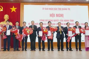 Quảng Trị bổ nhiệm 42 giám đốc và phó giám đốc các sở mới