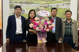 Quảng Trị: Đề nghị điều động giám đốc của trung tâm 'chỉ có 1 người trong giờ làm việc'