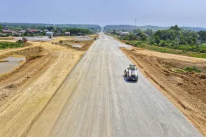 Những điểm nghẽn trên dự án cao tốc Vạn Ninh - Cam Lộ