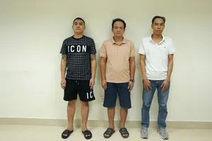 Tạm giữ 3 người trong vụ cưỡng đoạt hơn 76m3 gỗ ở Quảng Trị