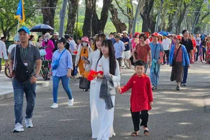 Huế đón 351.000 lượt khách, doanh thu đạt 730 tỉ đồng dịp lễ 30-4 và 1-5