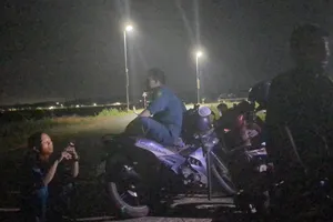 Hàng trăm người xuyên đêm truy bắt kẻ sát hại hàng xóm rồi bỏ trốn