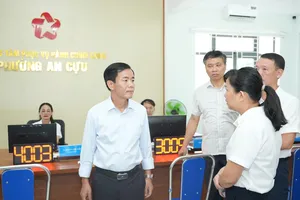 Chủ tịch TP Huế kiểm tra việc vận hành thử mô hình chính quyền hai cấp