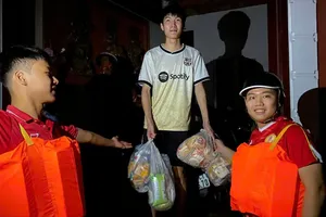 Trường Đại học Luật Huế hỗ trợ khẩn 300.000 đồng/sinh viên trong mưa lũ