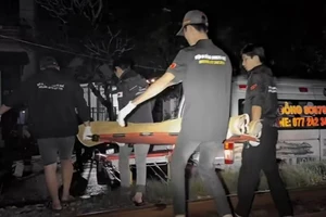 Ngồi trên đường ray, người đàn ông ở Huế bị tàu hỏa tông tử vong
