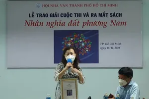Nhà thơ chiến thắng COVID-19 đạt giải Nhì 'Nhân nghĩa đất phương Nam'