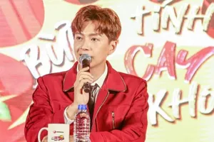 Ngô Kiến Huy tiết lộ sản phẩm âm nhạc mới tại sự kiện ra mắt mì Shin Xào 