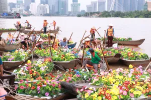 Bật mí đội hình chèo ghe trong chương trình 'Dòng sông kể chuyện'