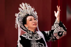  NSND Bạch Tuyết nghẹn ngào tiễn biệt 'tri kỷ nghệ thuật' tác giả Lê Duy Hạnh