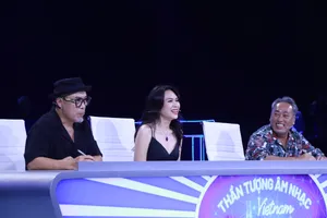 Giám khảo Vietnam Idol giải thích việc rời đi khi Jack biểu diễn; Tuấn Hưng biểu diễn tại Super Bowl