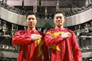 Quốc Cơ, Quốc Nghiệp xin lỗi sau vụ clip quảng cáo đi xe máy chồng đầu 