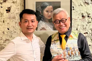 Triển lãm trực tuyến 'Xuôi dòng sông Thu 2023' gây quỹ xây nhà cho người nghèo miền Trung